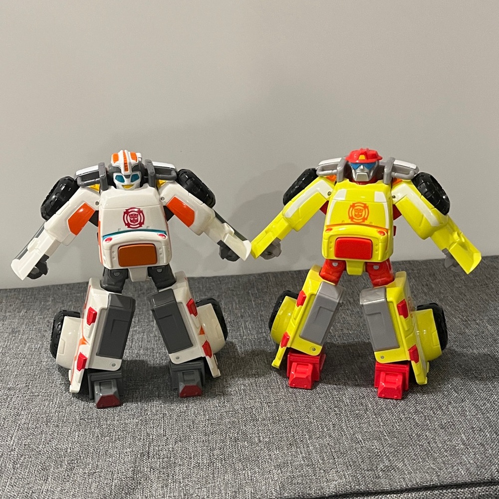 Transformers Ratchet and Heatwave. 6”